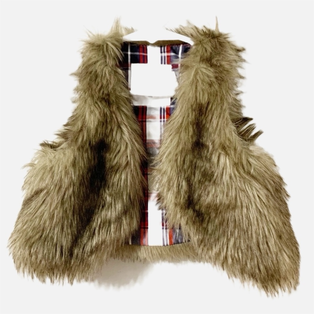 H&M L.O.G.G. Fully Lined Faux Open Front Fur Vest Button Closure Cozy Warm 🤎